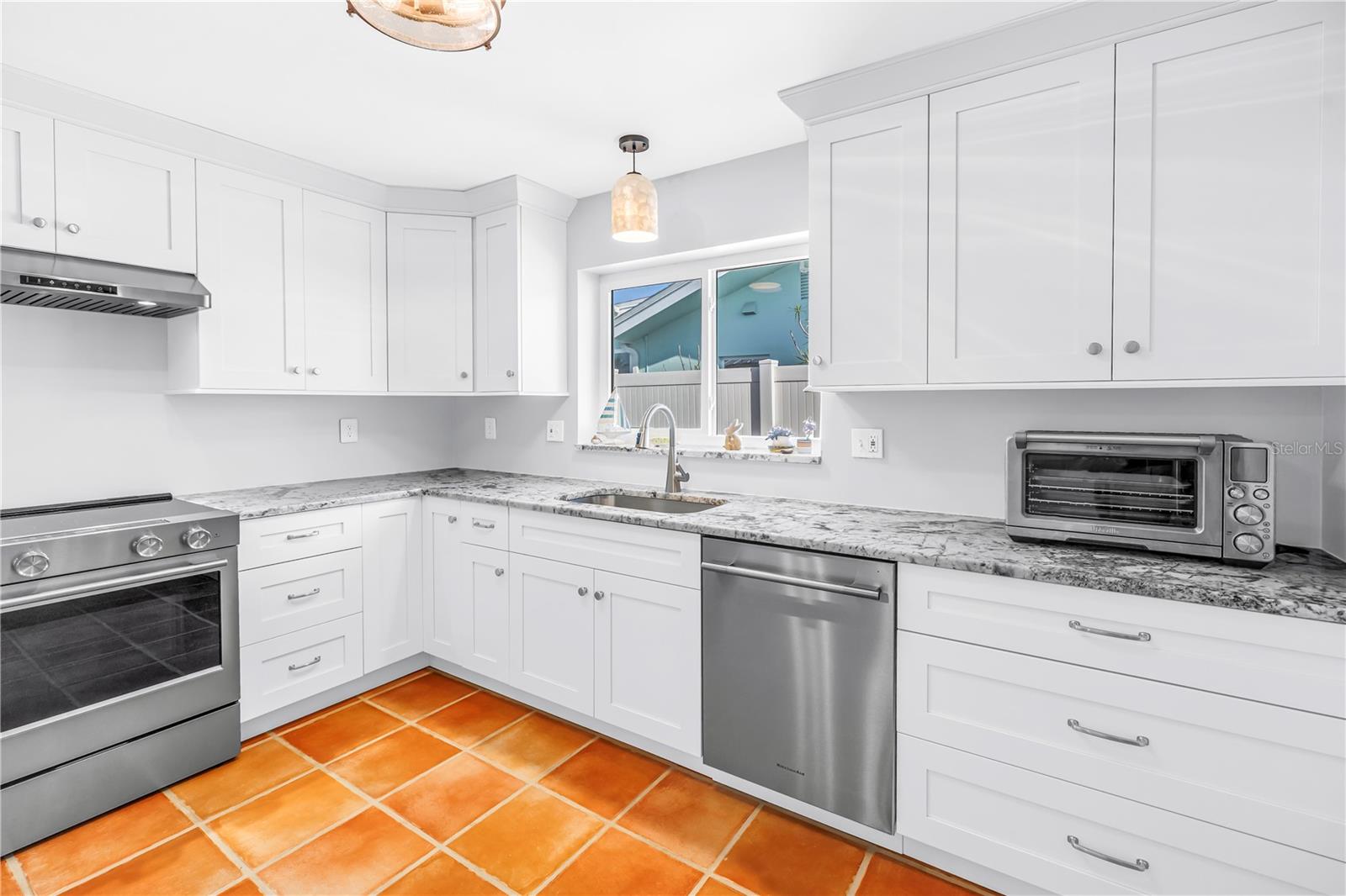 CAPRI ISLE SUB - Residential