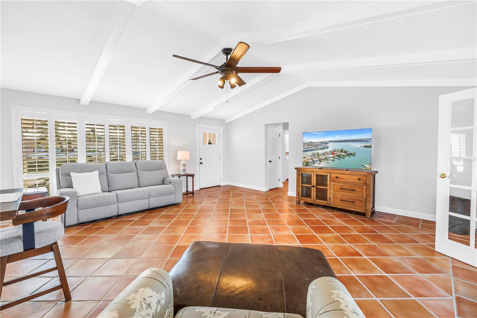 CAPRI ISLE SUB - Residential