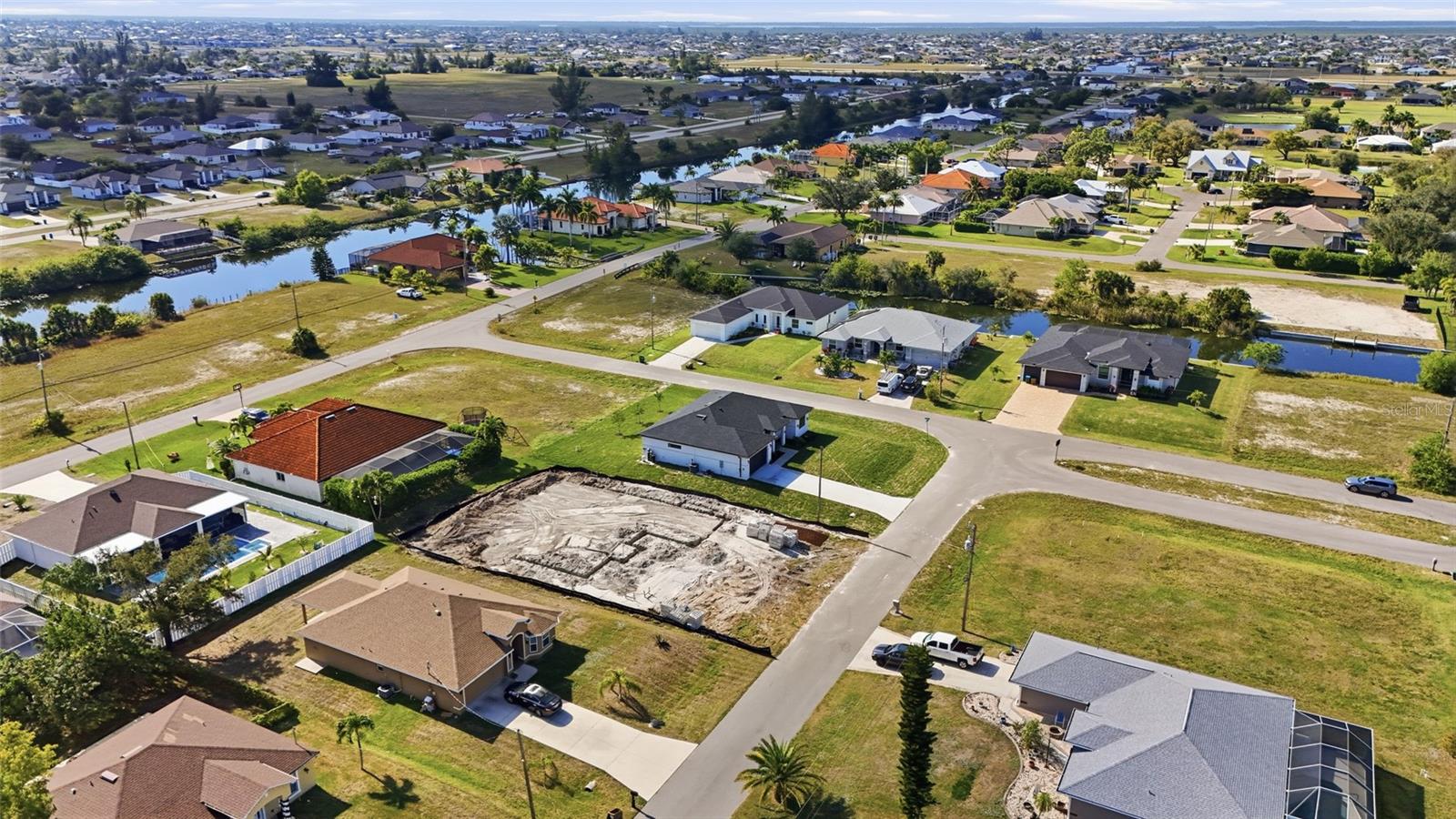 CAPE CORAL - Residential