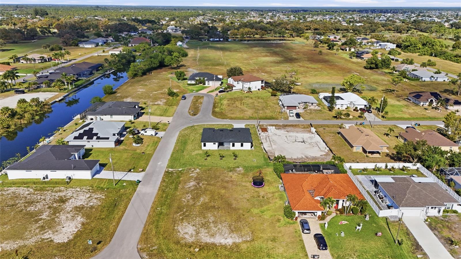 CAPE CORAL - Residential