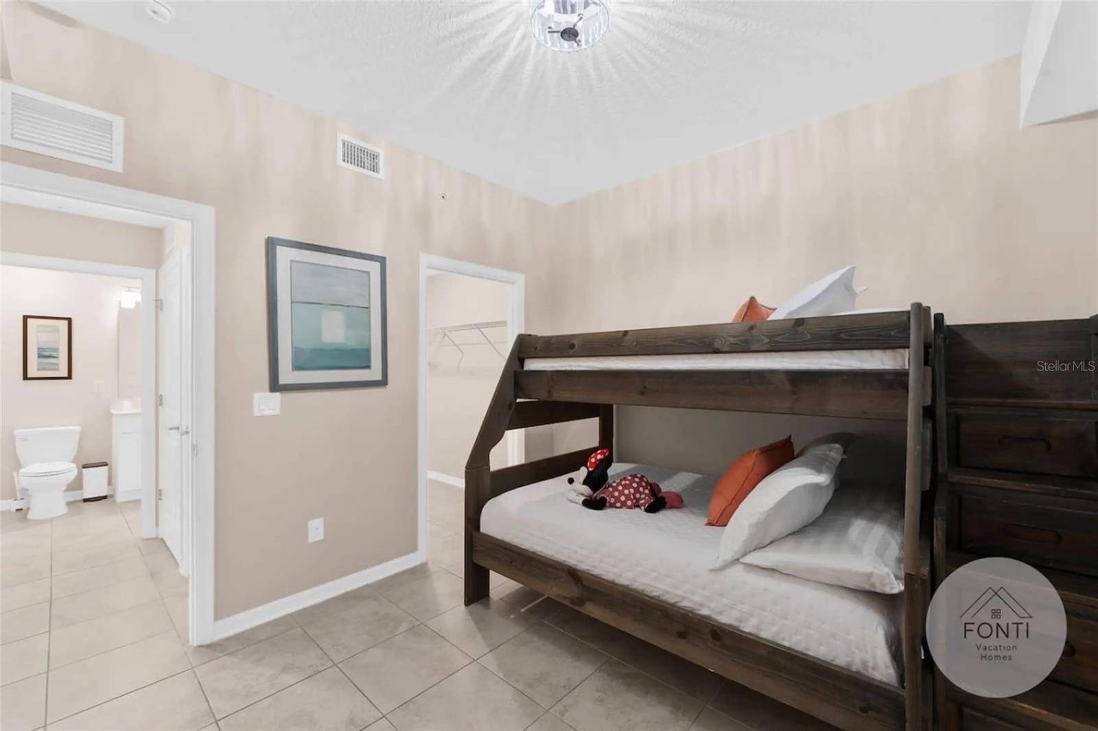 THE TERRACES AT STOREY LAKE CONDO 3 PH 8 - Residential