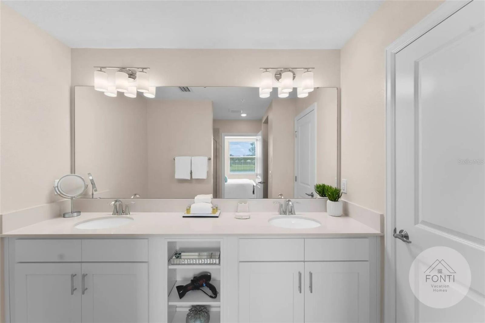 THE TERRACES AT STOREY LAKE CONDO 3 PH 8 - Residential