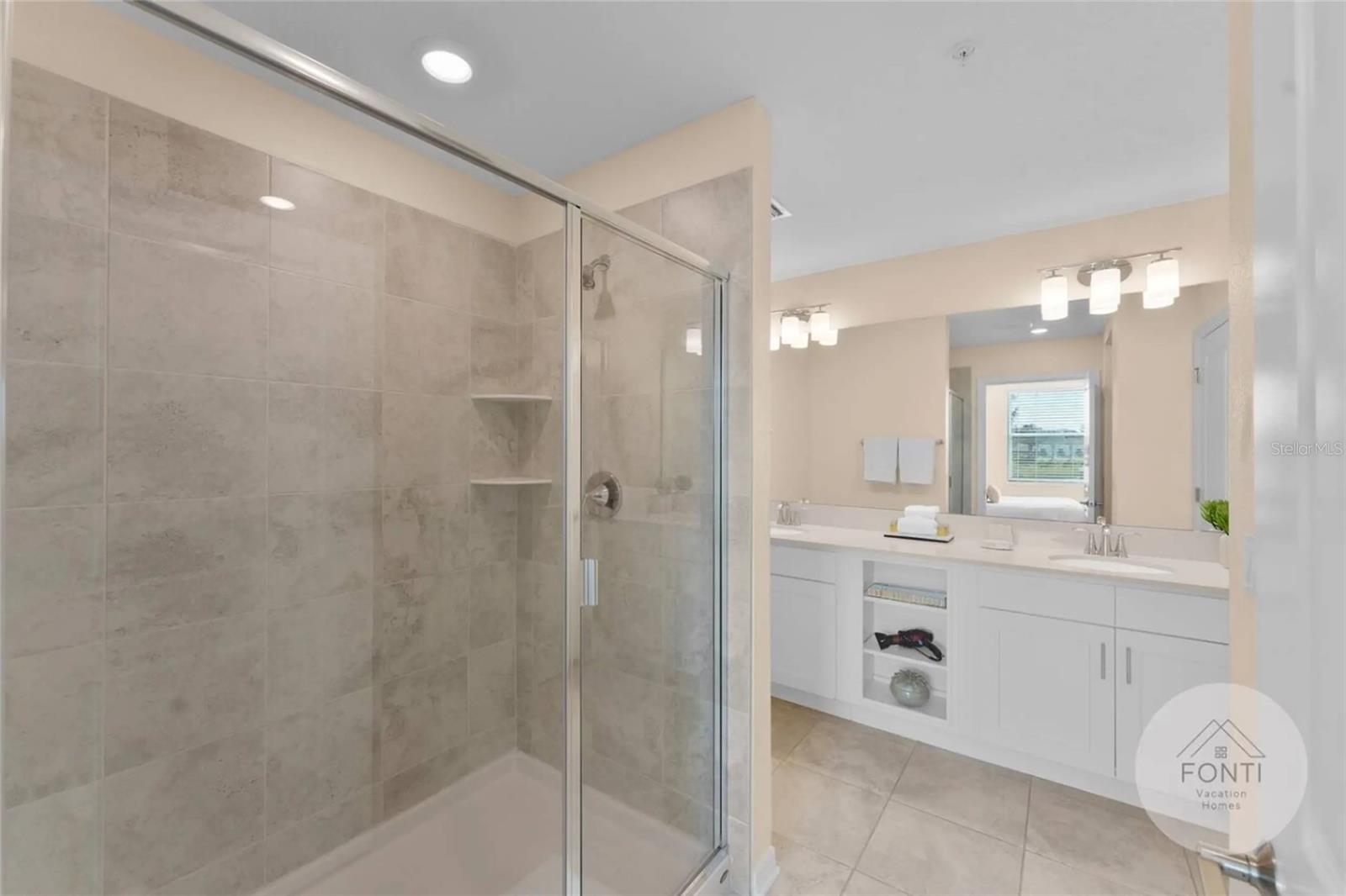 THE TERRACES AT STOREY LAKE CONDO 3 PH 8 - Residential