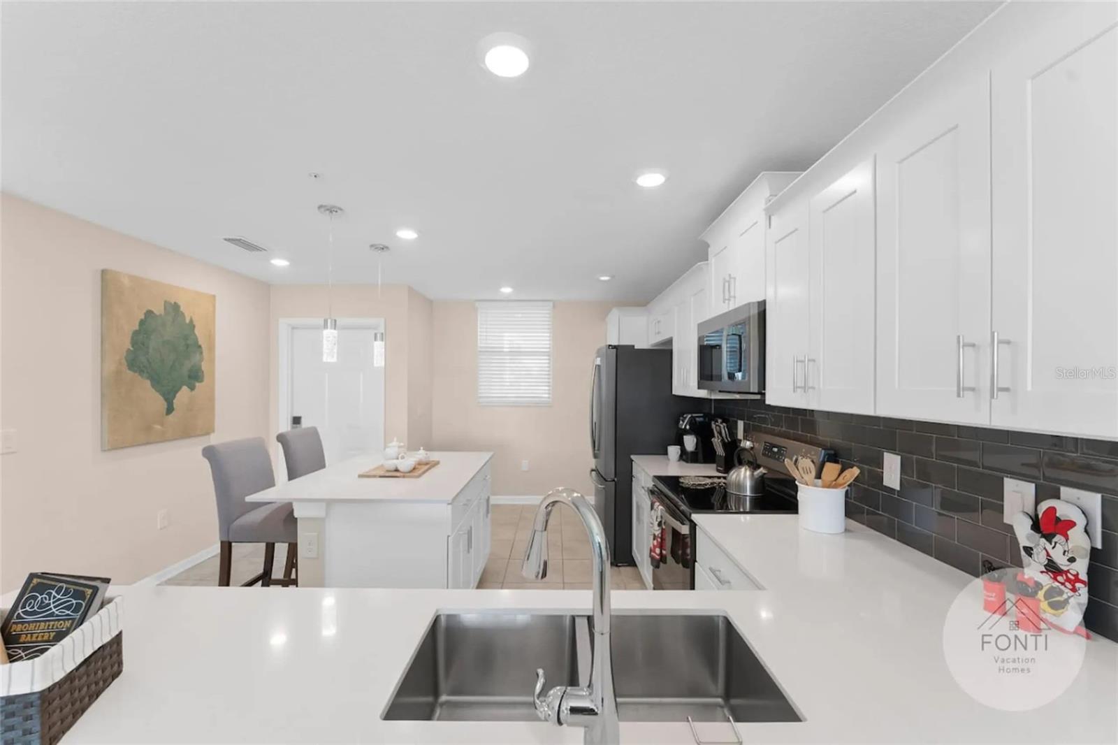 THE TERRACES AT STOREY LAKE CONDO 3 PH 8 - Residential