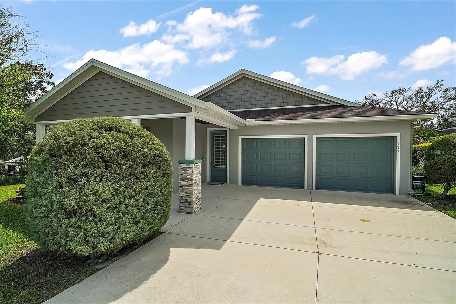 137 E PALMETTO AVENUE