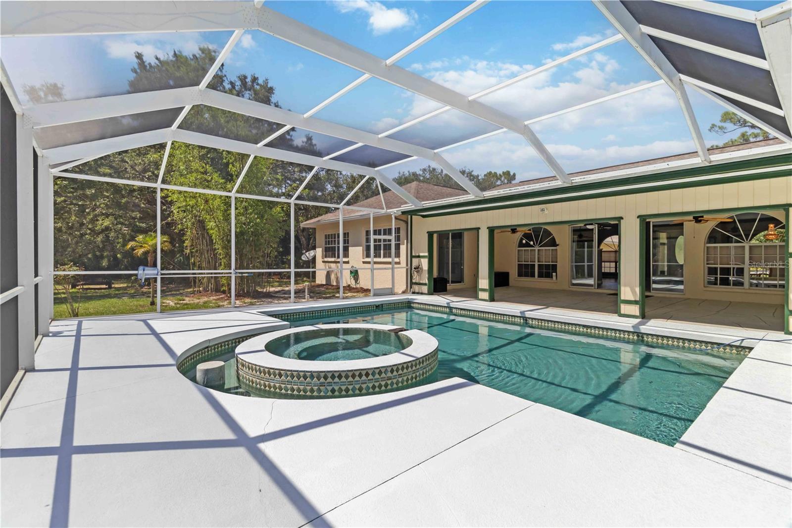 PINE RANCH EAST - Residential