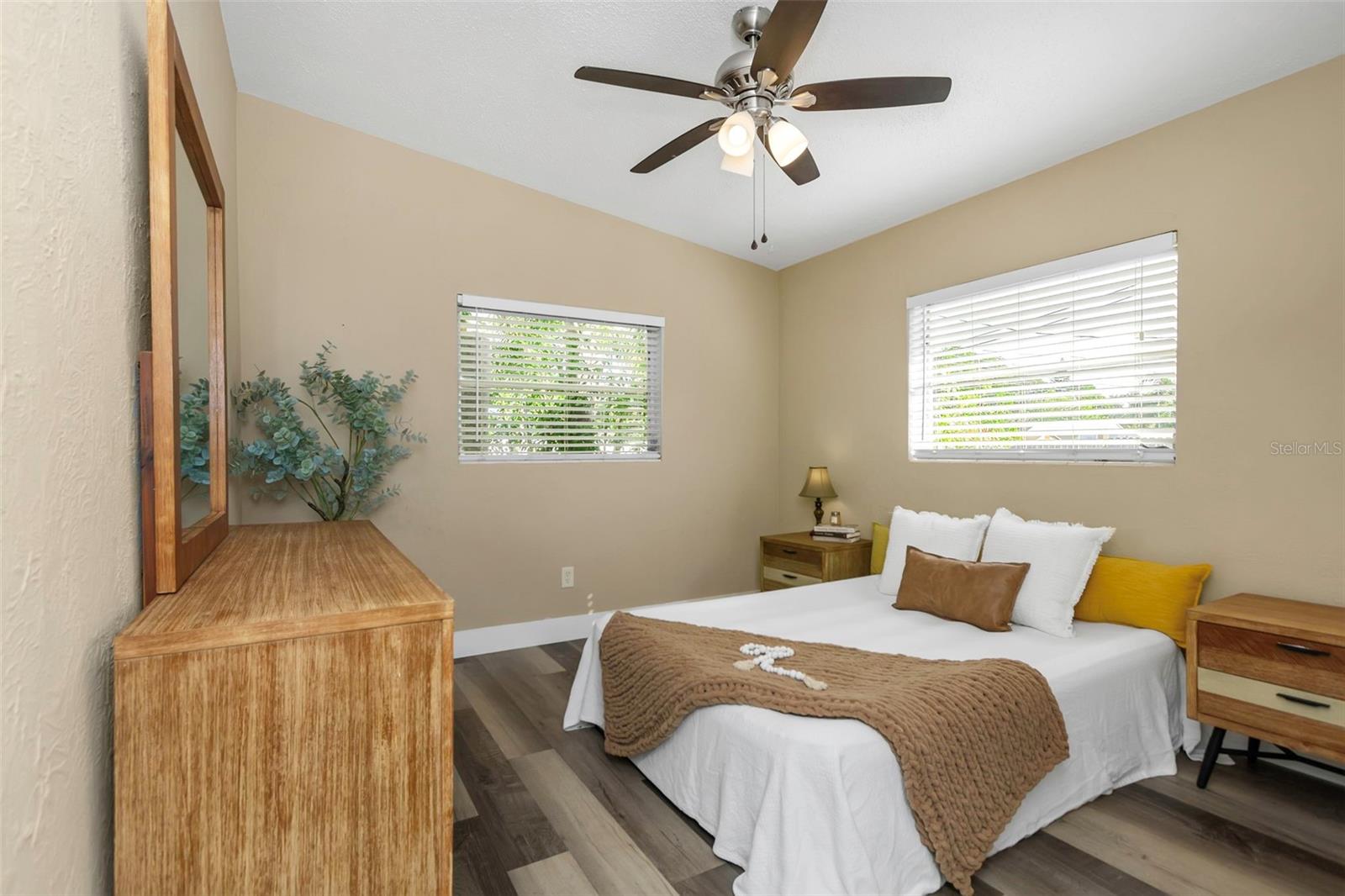 DEXTER PARK - Residential