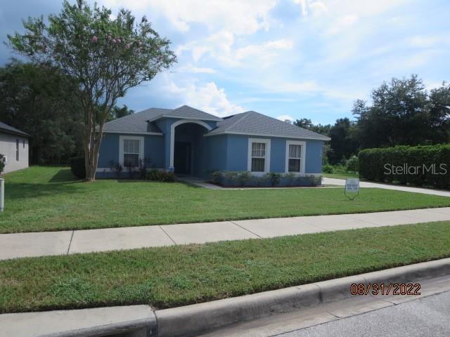 3-bedroom, 2-bath single family home in Apopka community Lake Doe Cove. Open floor plan with spacious living area and ceramic tile throughout. Interior laundry closet with washer/dryer included, 2-car garage, and large back porch. Located off SR 441 in close proximity to the toll 429 and 414 system for ease of commute. 2092 total square feet, with 1624 square feet of that air-conditioned.
All information is deemed reliable, but not guaranteed. Wilson Management Group does not discriminate on the basis of race, color, religion, national origin, sex, disability or familial status. All Wilson Management Group residents are enrolled in the Resident Benefits Package (RBP) for $50.00/month as additional rent, which includes renters insurance, credit building to help boost your credit score with timely rent payments, our best-in-class resident rewards program, $1M Identity Protection, move-in concierge service making utility connection and home service setup a breeze during your move-in, online resident portal for easy online rent payments & maintenance reporting, HVAC air filter delivery (for applicable properties), and much more! More details available upon application.