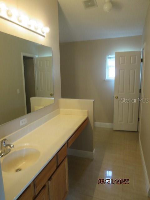 LAKE DOE COVE - Residential Lease