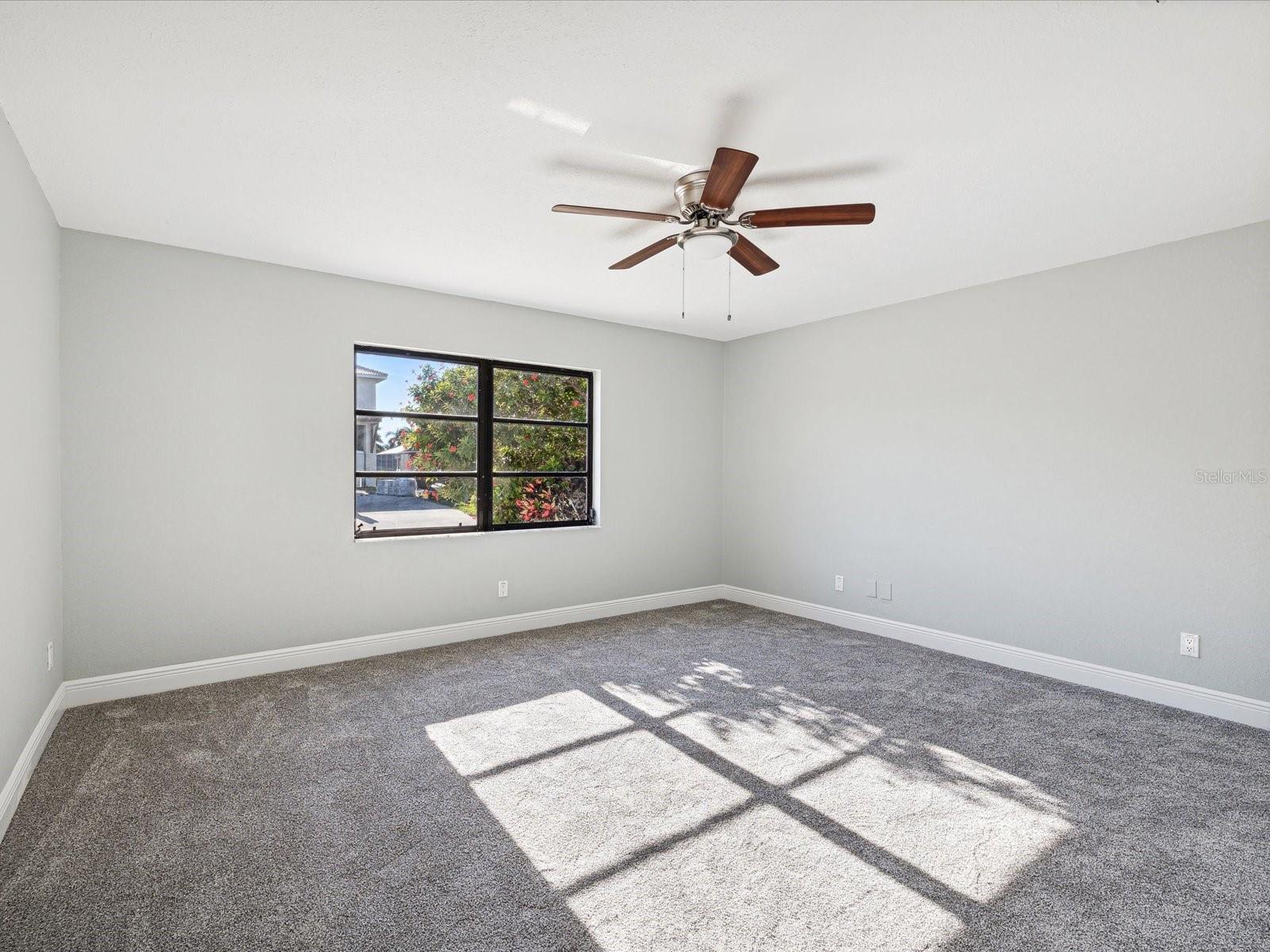 FLOR A MAR - Residential