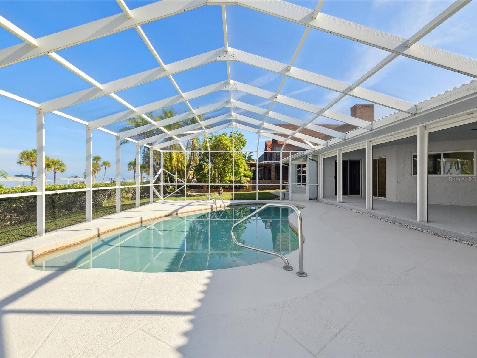 FLOR A MAR - Residential