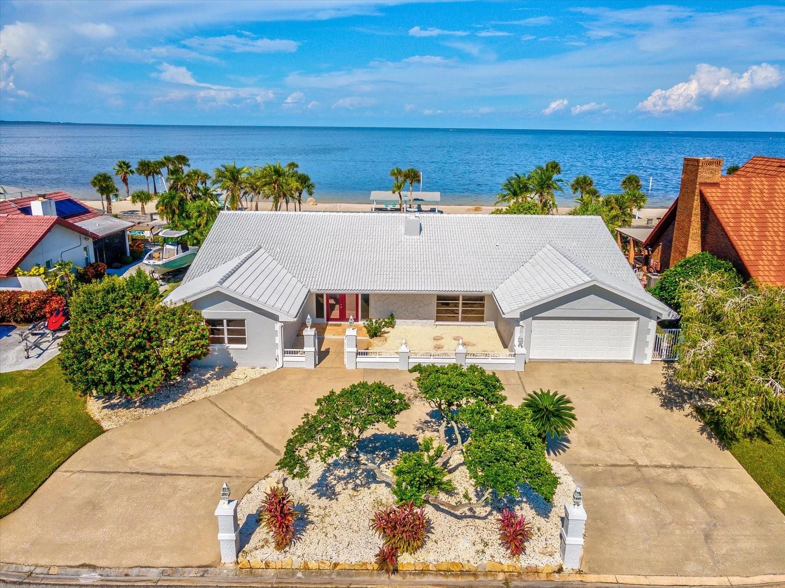 FLOR A MAR - Residential