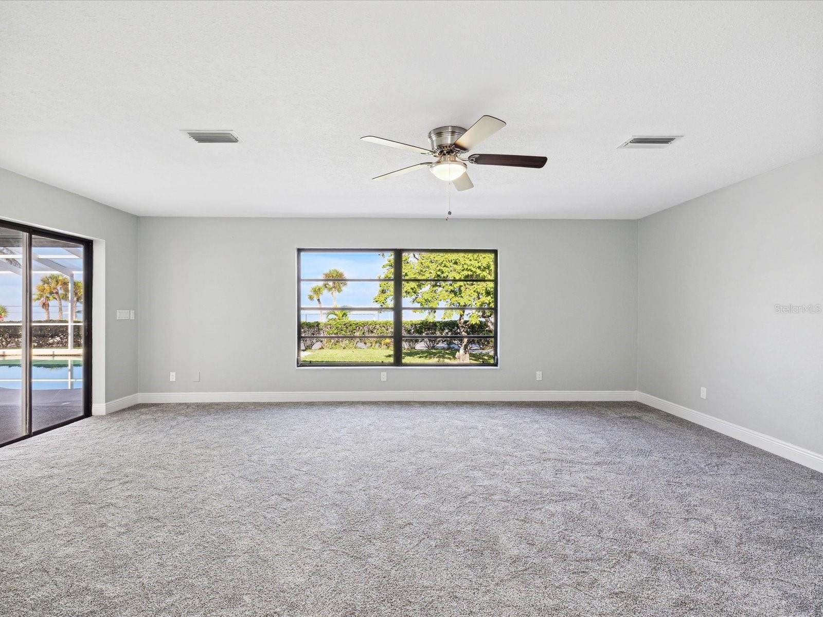 FLOR A MAR - Residential