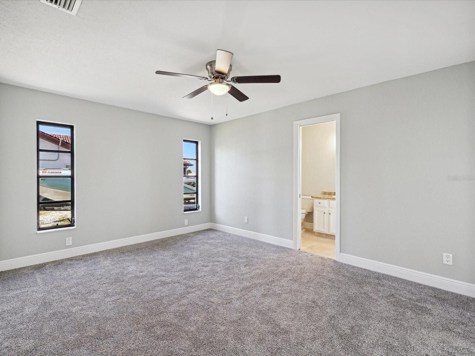 FLOR A MAR - Residential