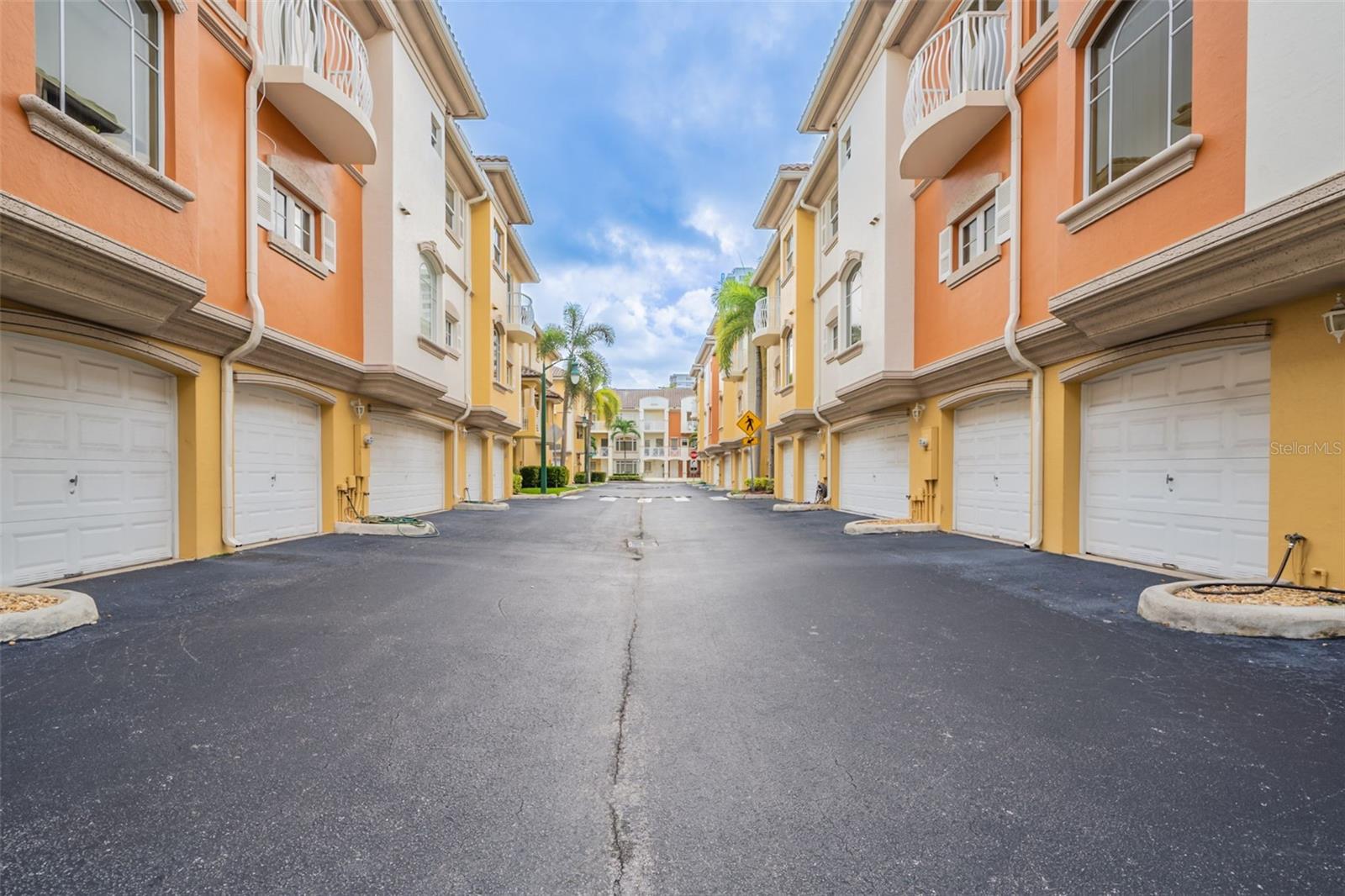 MERCO AVENTURA - Residential