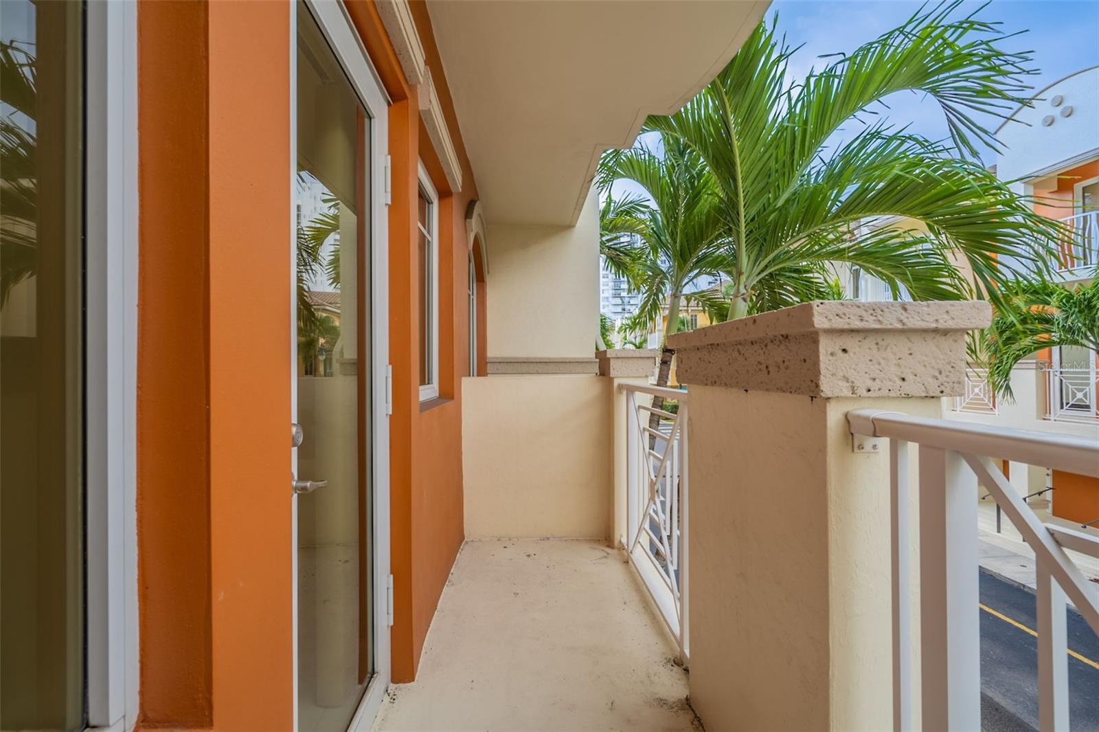 MERCO AVENTURA - Residential
