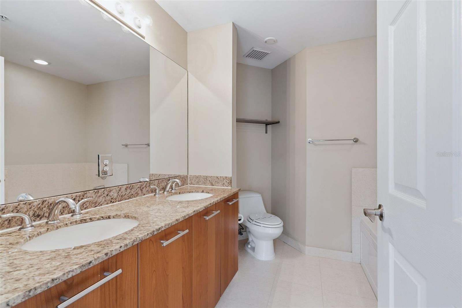 MERCO AVENTURA - Residential
