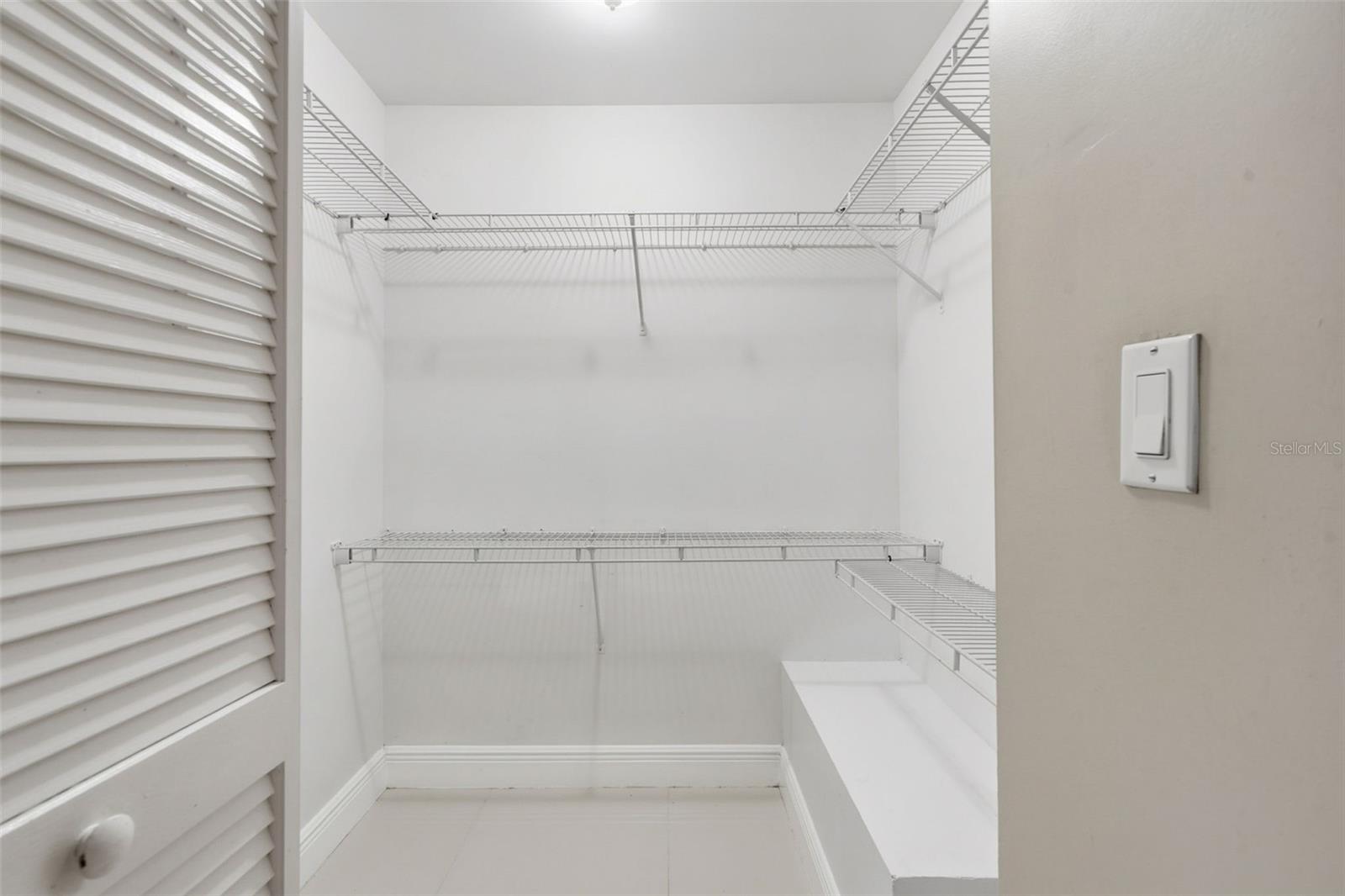 MERCO AVENTURA - Residential