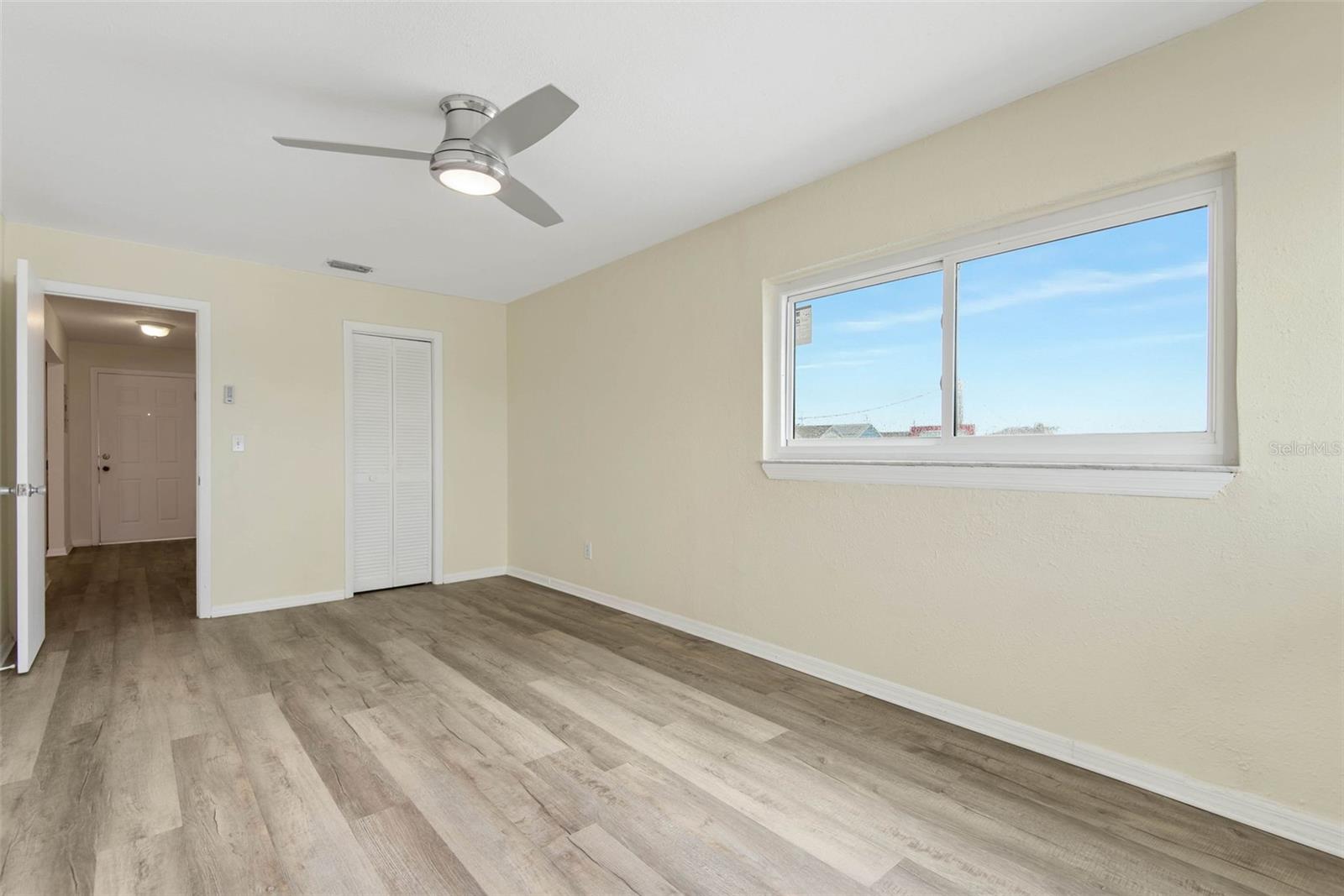 BEACH HOUSE CONDO - Residential