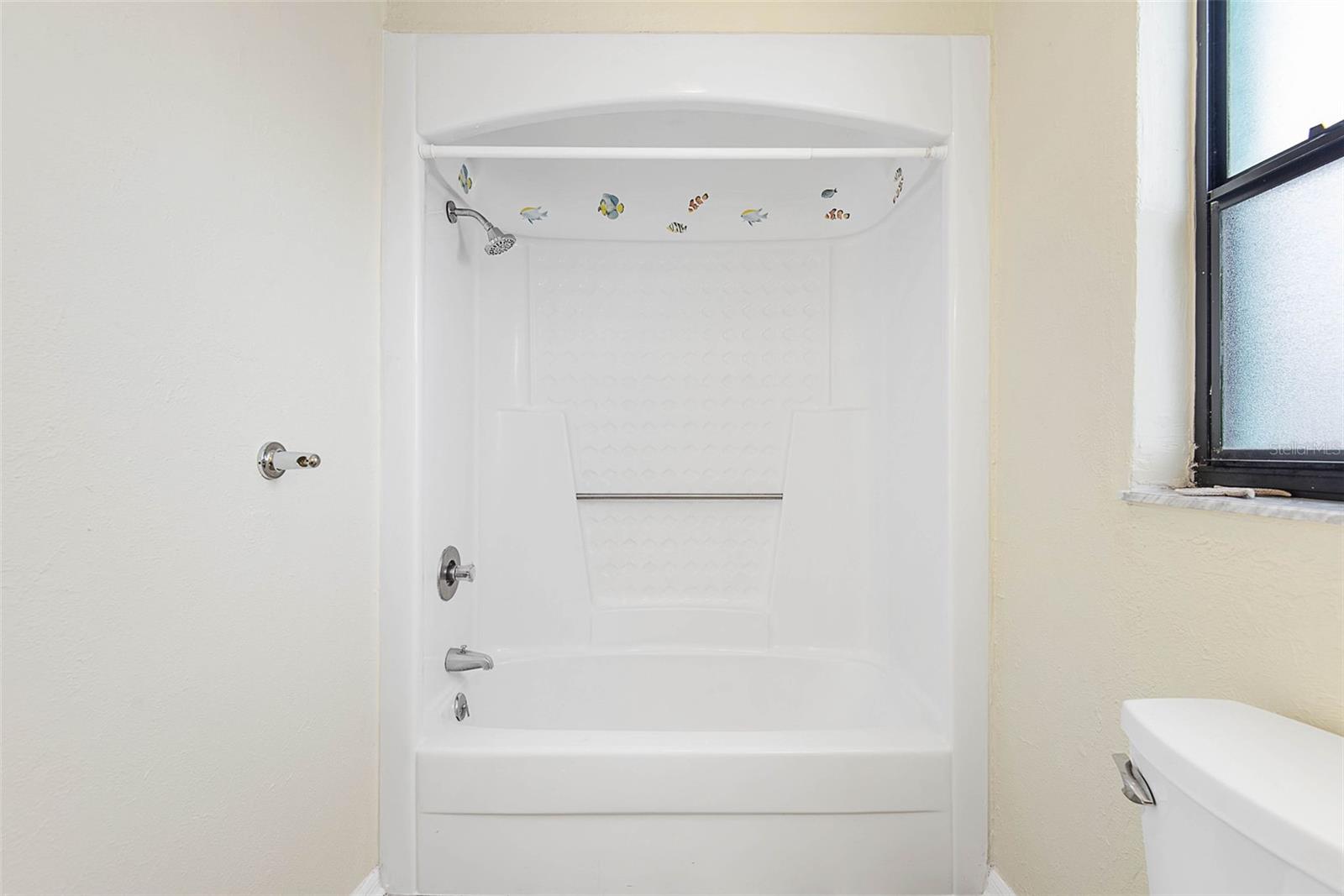 BEACH HOUSE CONDO - Residential