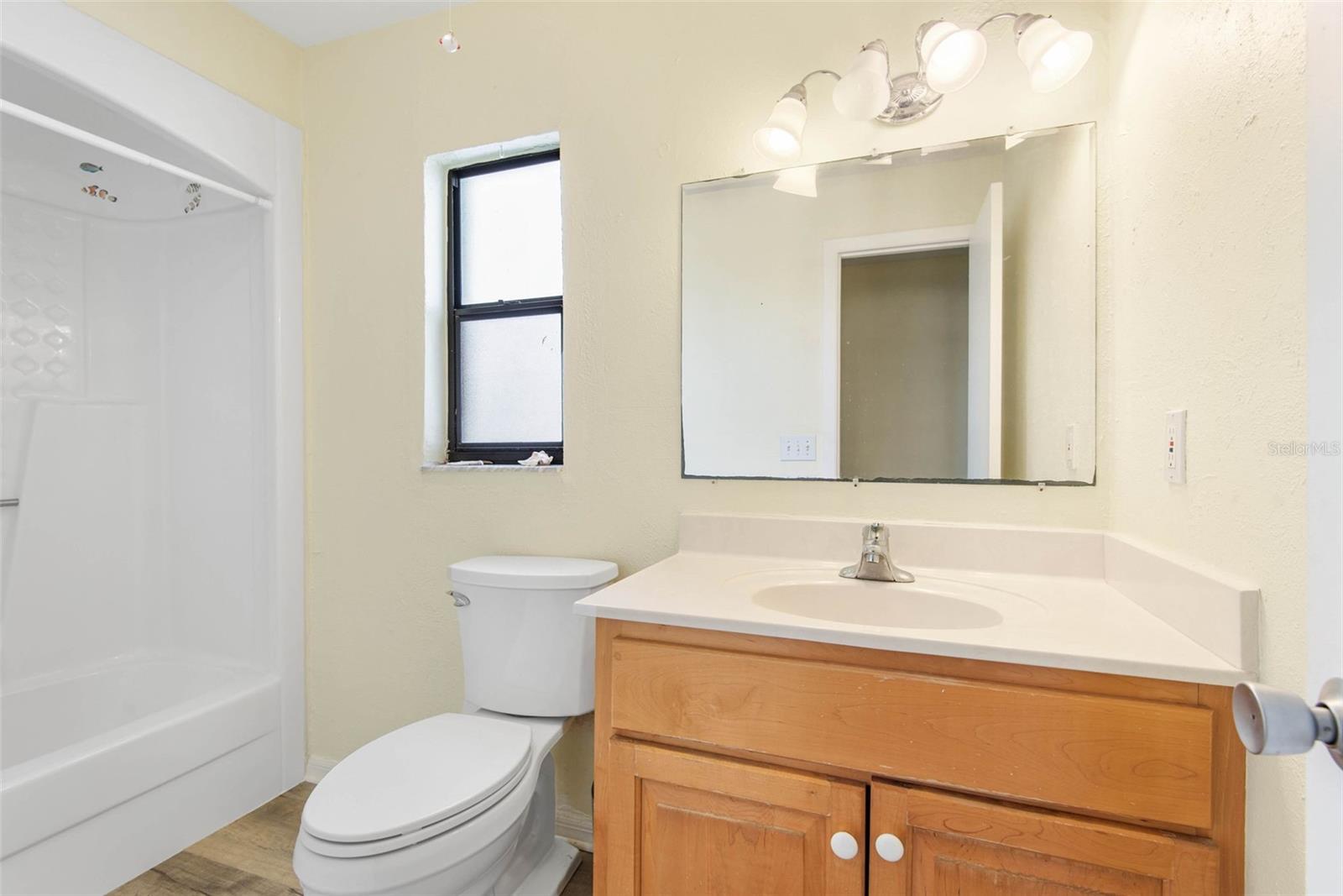 BEACH HOUSE CONDO - Residential