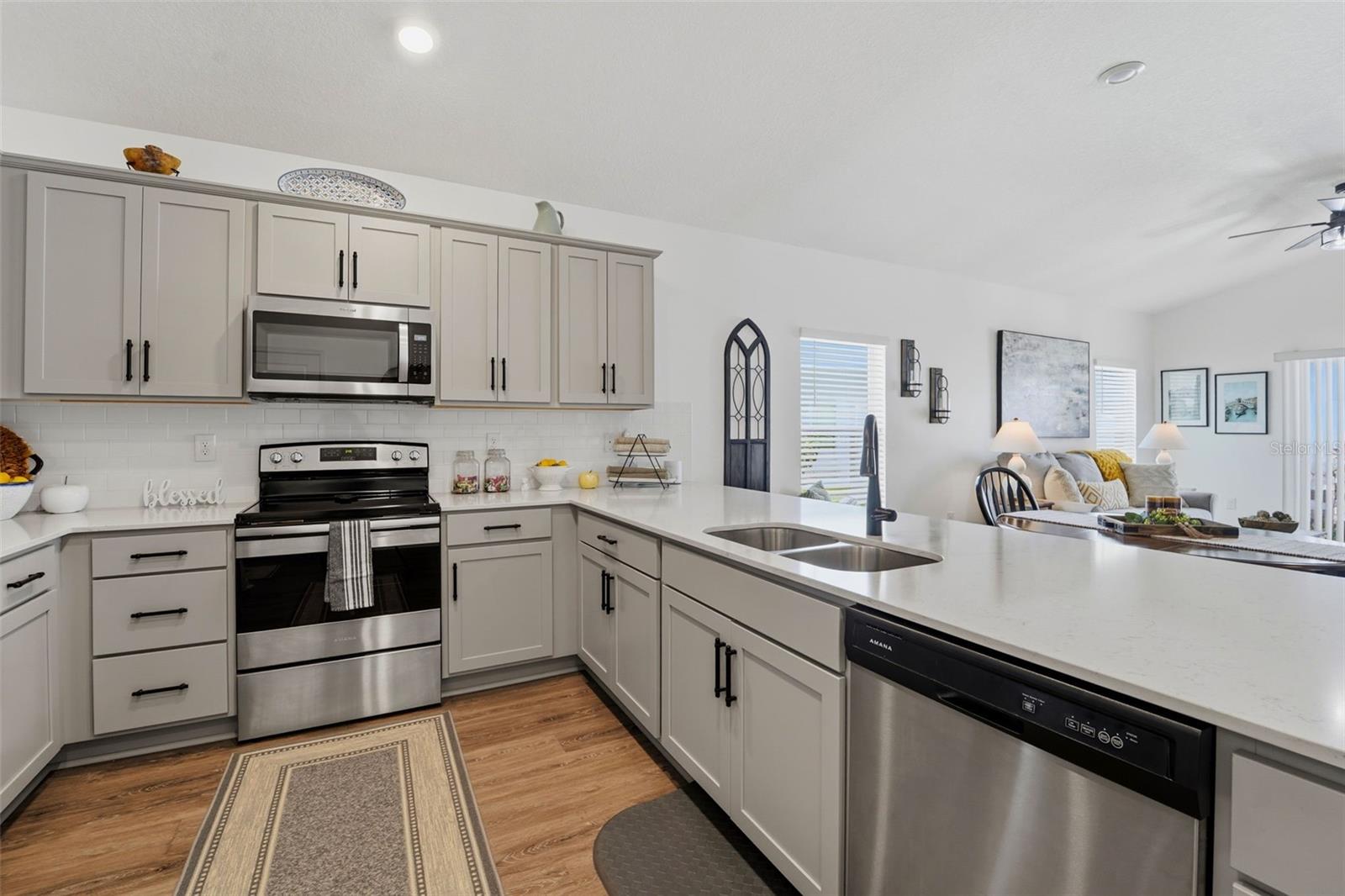 SILVER RIDGE - Residential