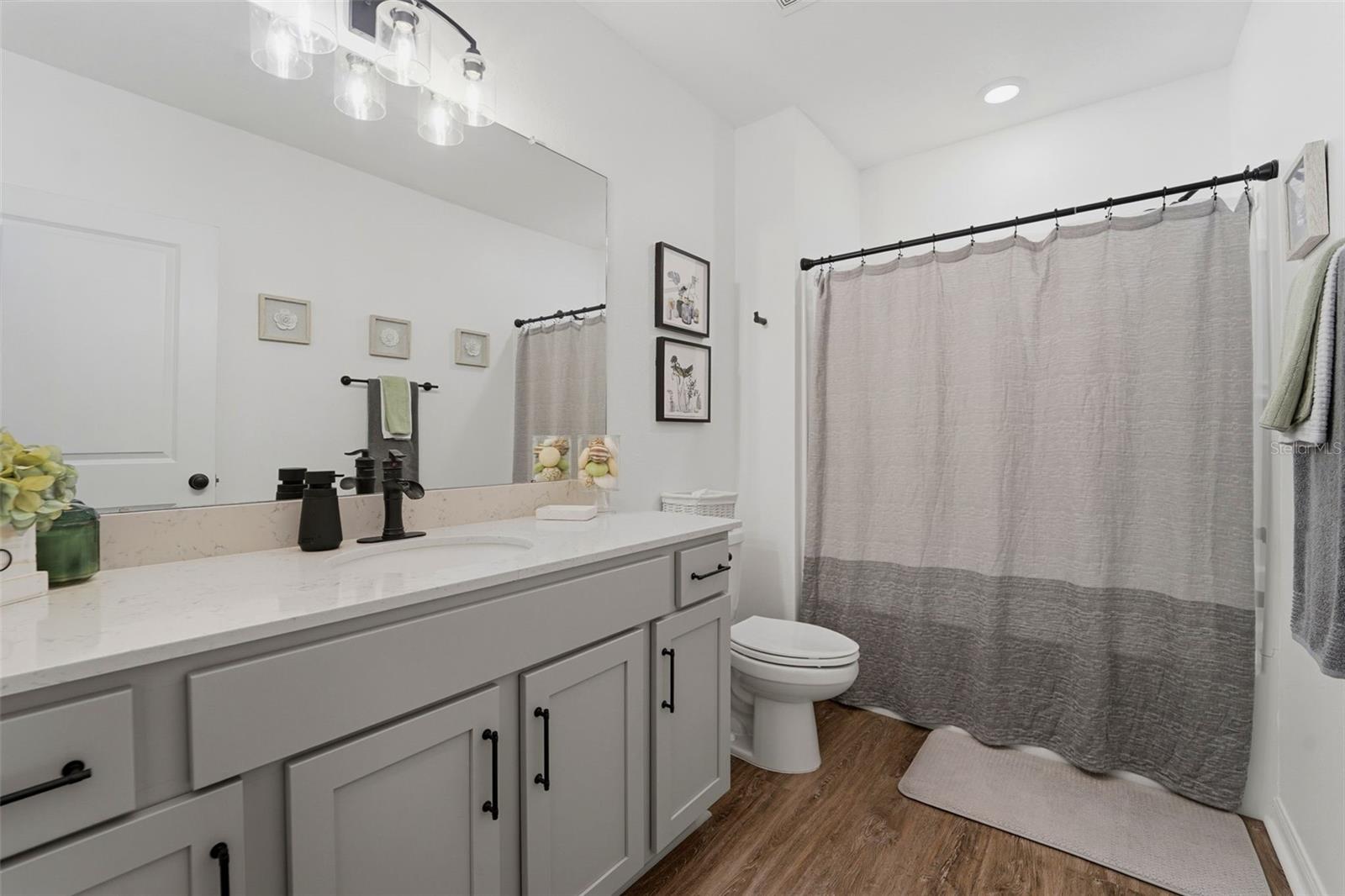 SILVER RIDGE - Residential