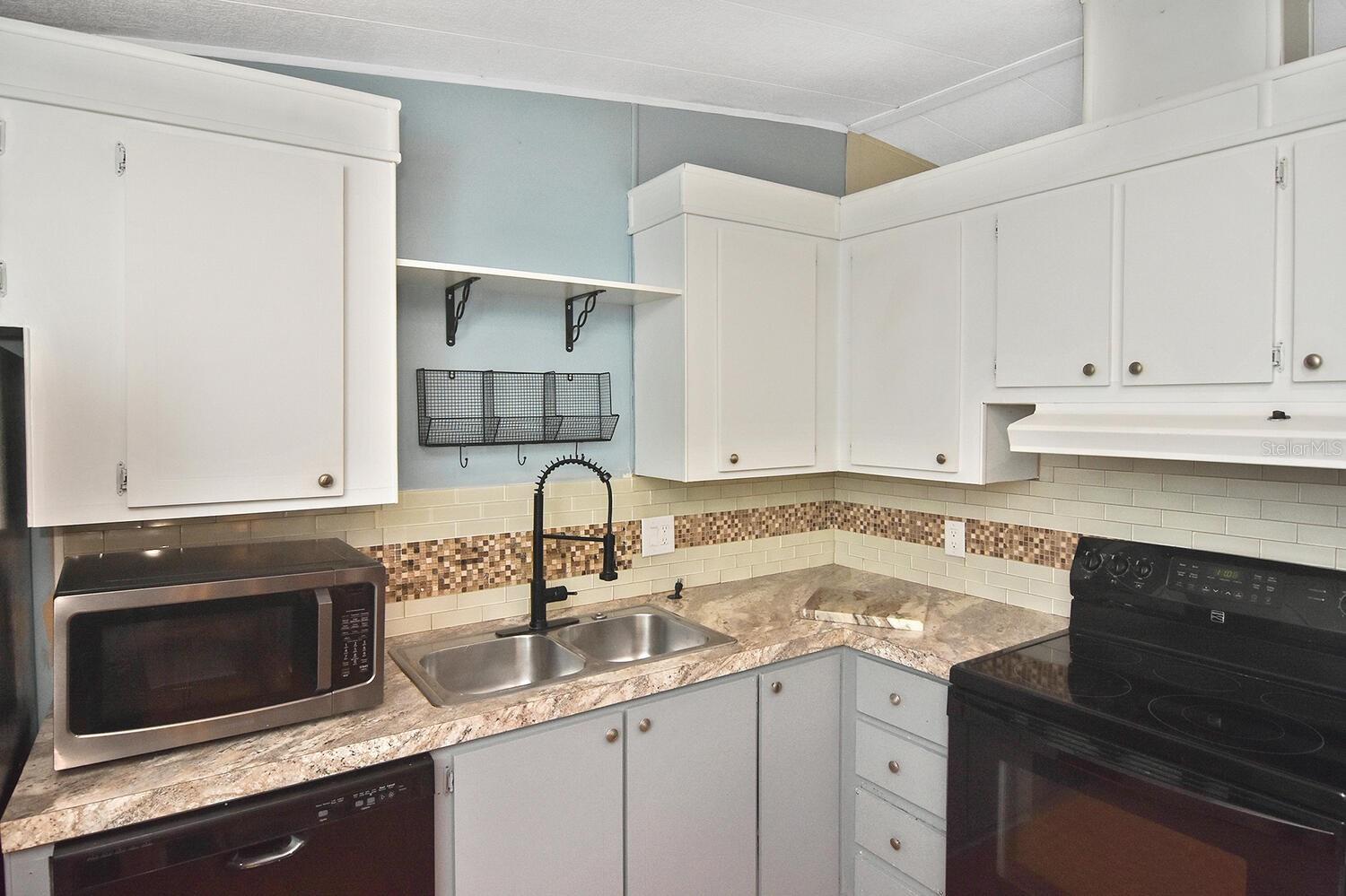 HOLIDAY MOBILE ESTATES 2ND ADD - Residential