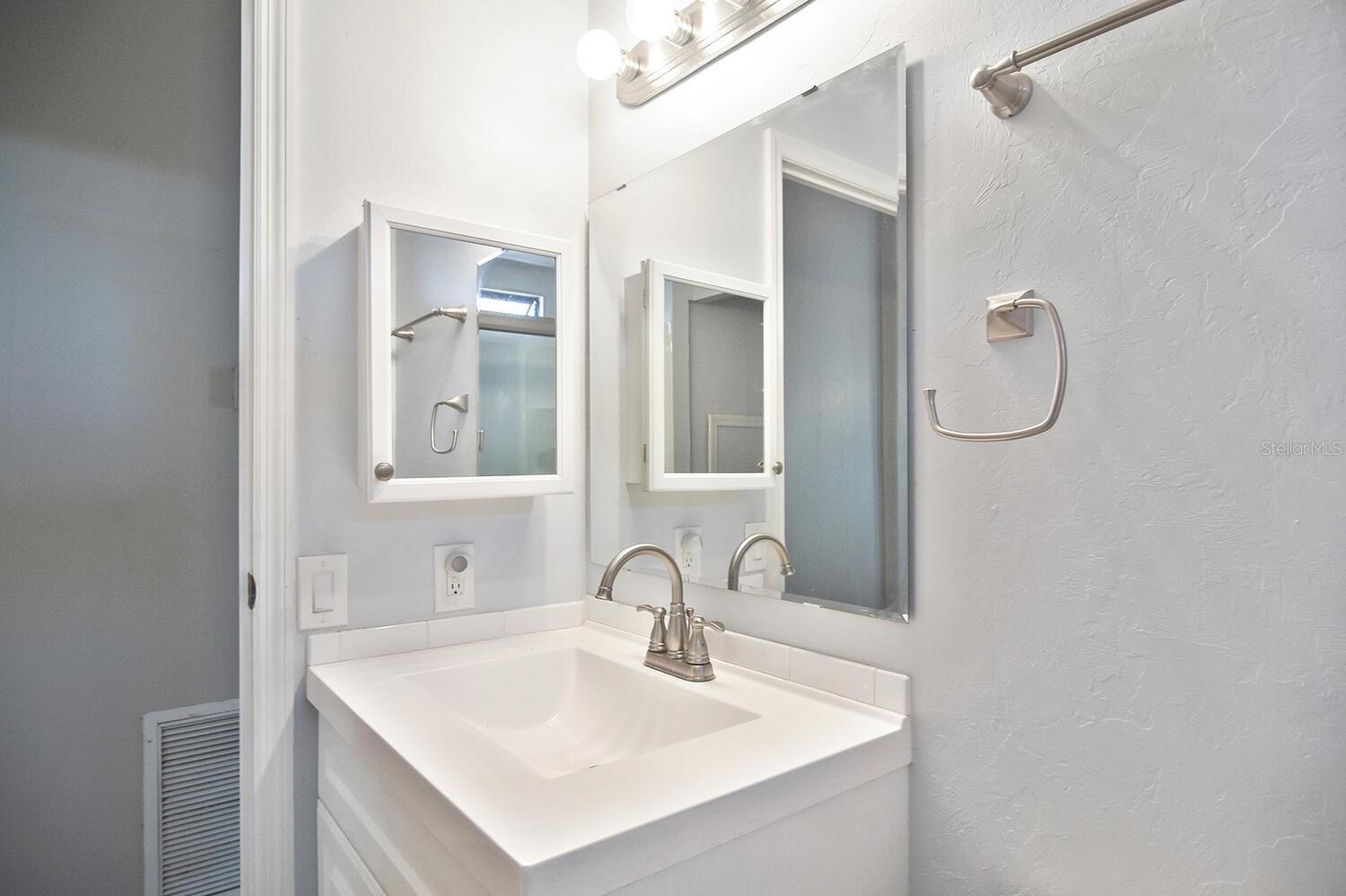 HOLIDAY MOBILE ESTATES 2ND ADD - Residential