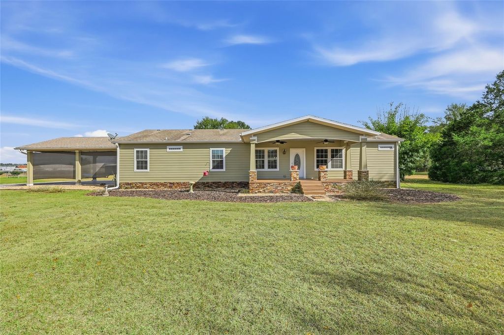 Photo of 301 NE Ka-Di Lane, Branford, FL 32008 (MLS # GC536630)