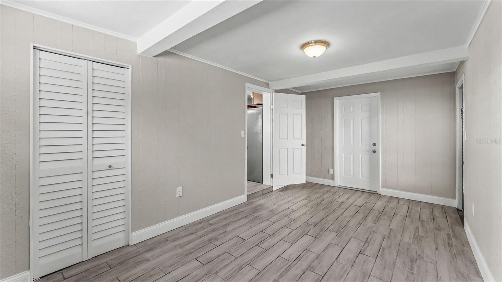 INTERLACHEN HGHTS UNIT 3 - Residential
