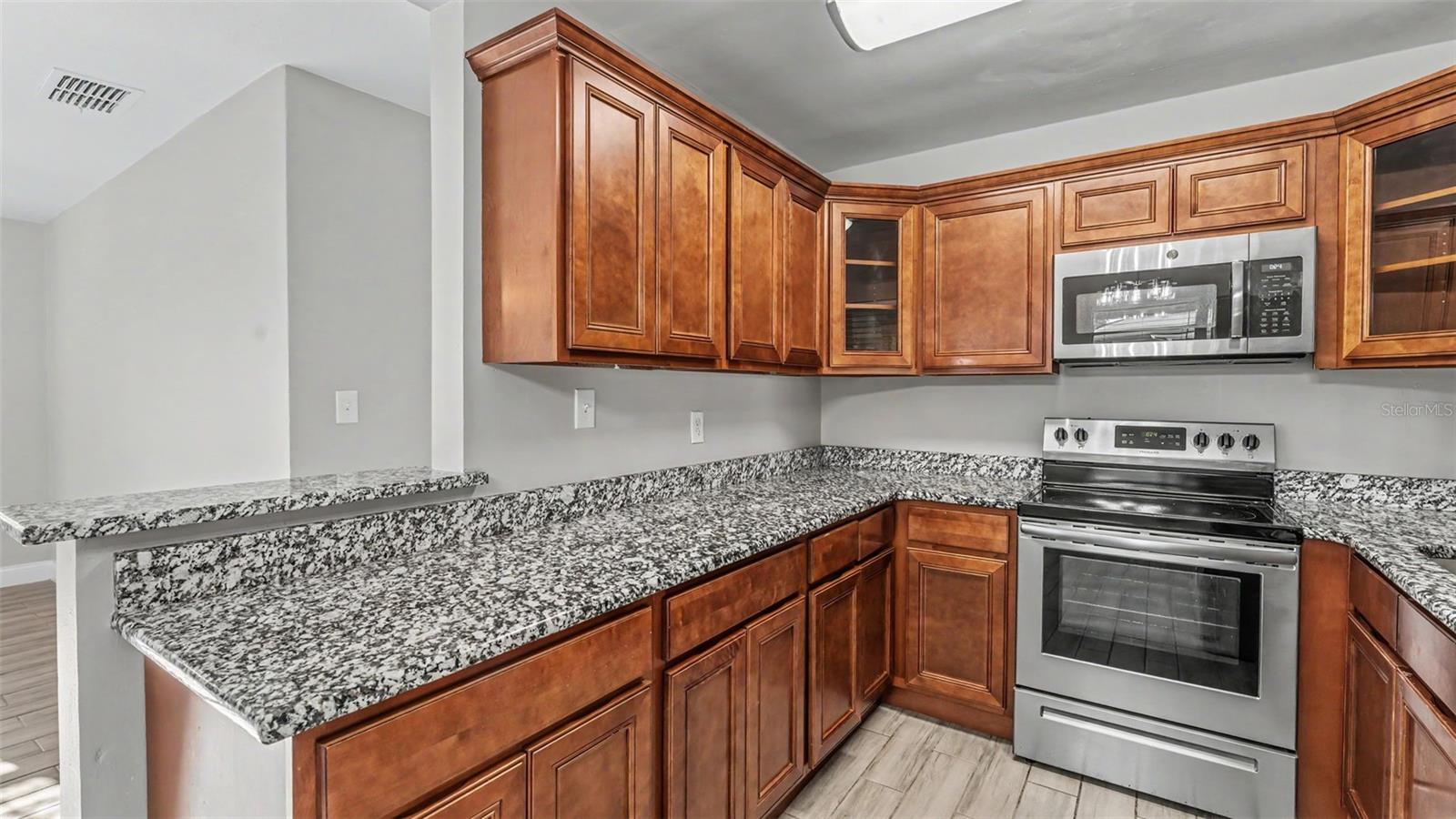 INTERLACHEN HGHTS UNIT 3 - Residential