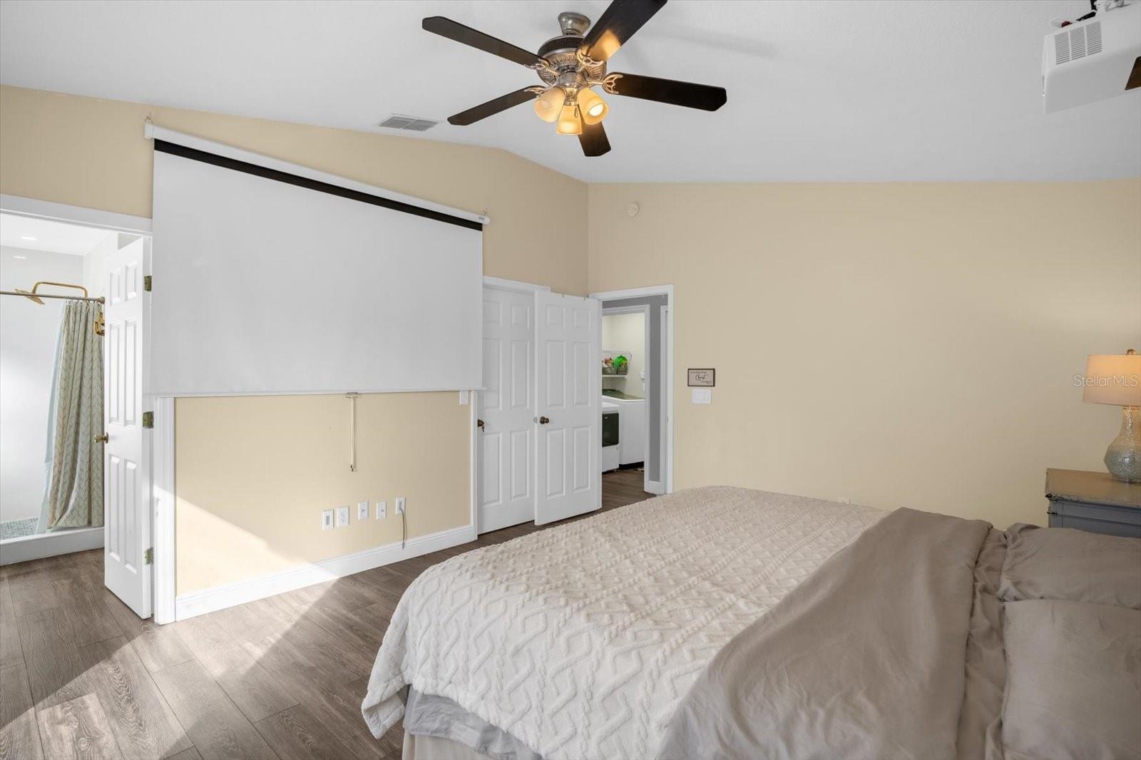 CHASE GROVES UNIT 3 - Residential