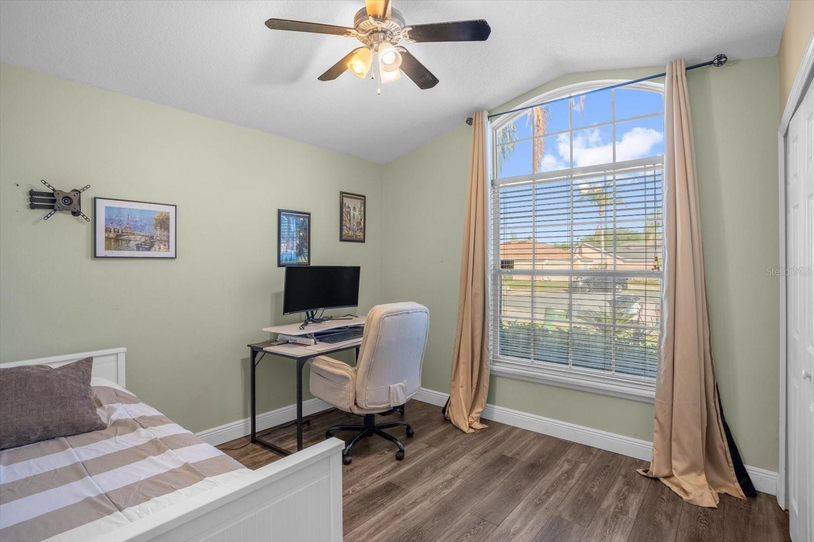 CHASE GROVES UNIT 3 - Residential