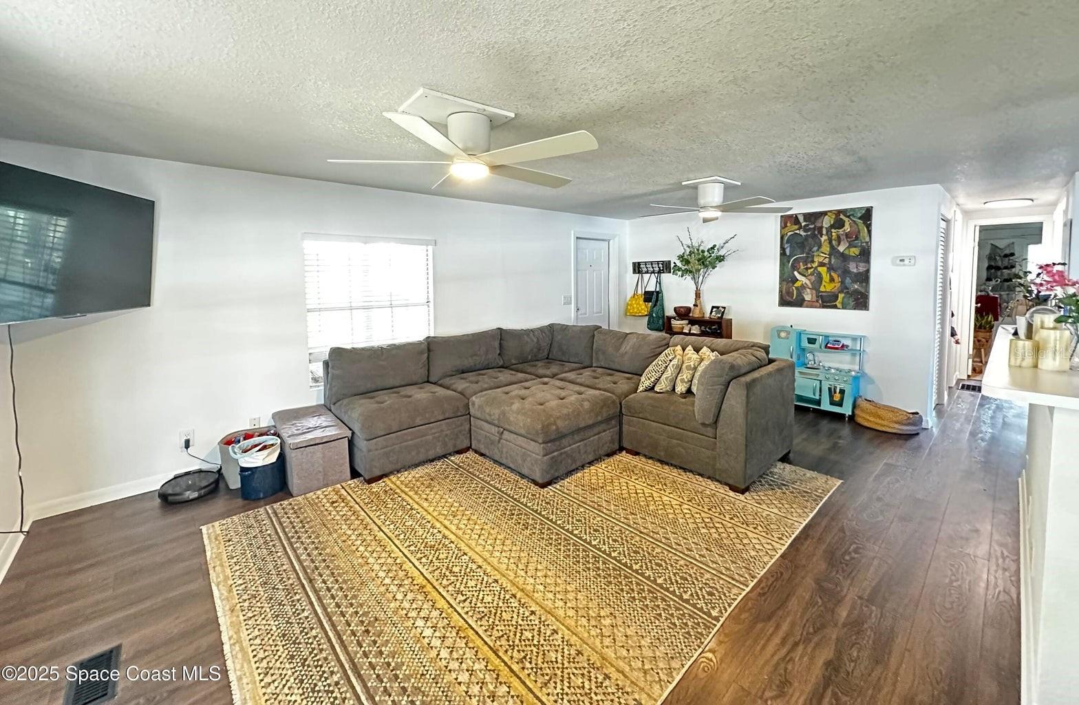 1803 CEDAR STREET