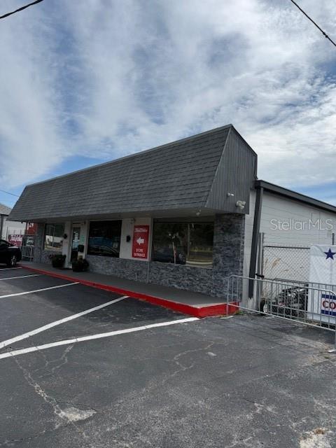9511 N NEBRASKA AVENUE