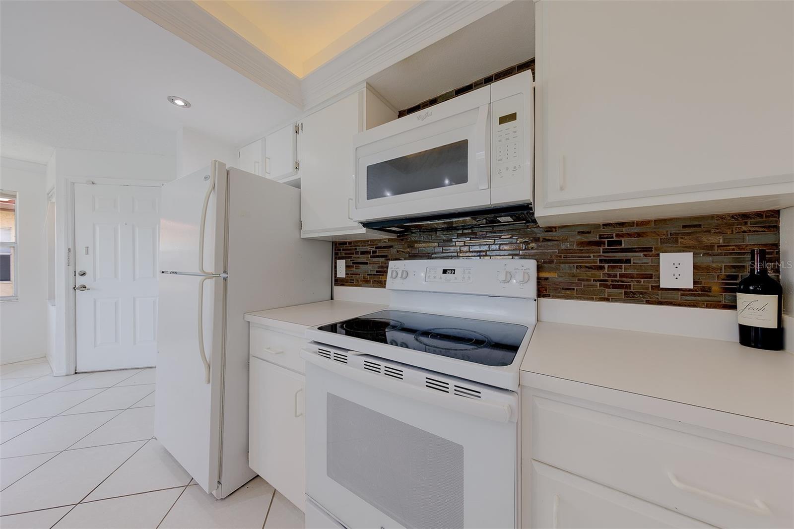 AUDUBON CONDO AT FEATHER SOUND - Residential