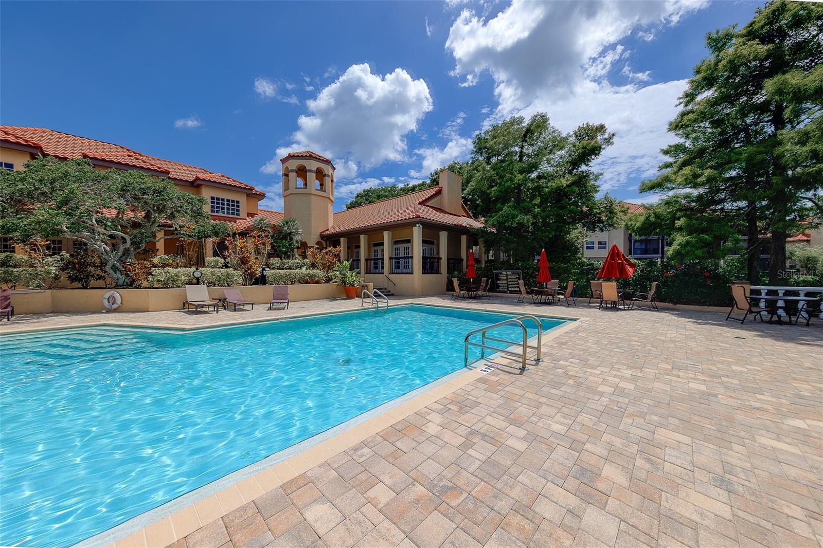 AUDUBON CONDO AT FEATHER SOUND - Residential