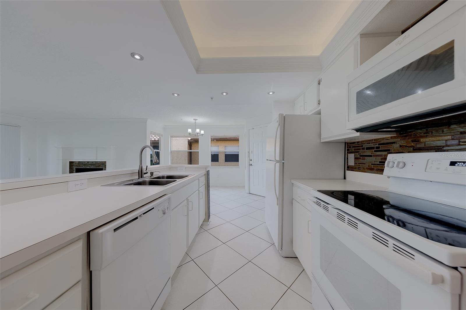 AUDUBON CONDO AT FEATHER SOUND - Residential