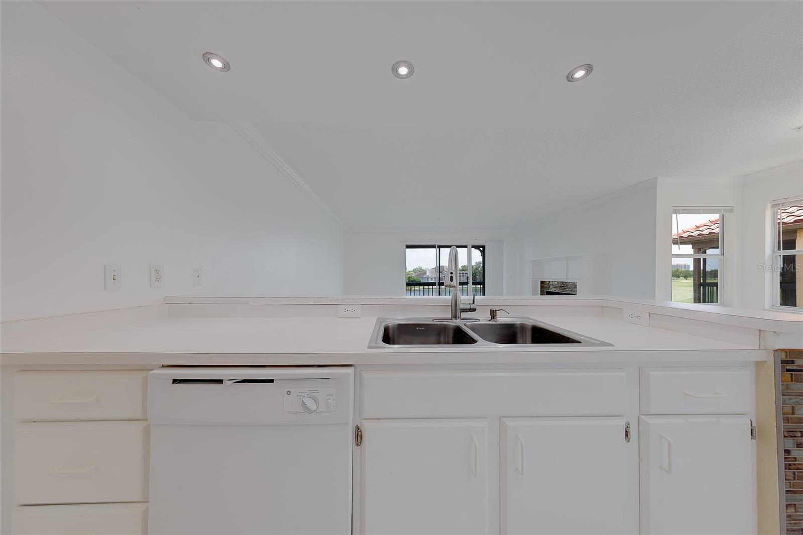 AUDUBON CONDO AT FEATHER SOUND - Residential