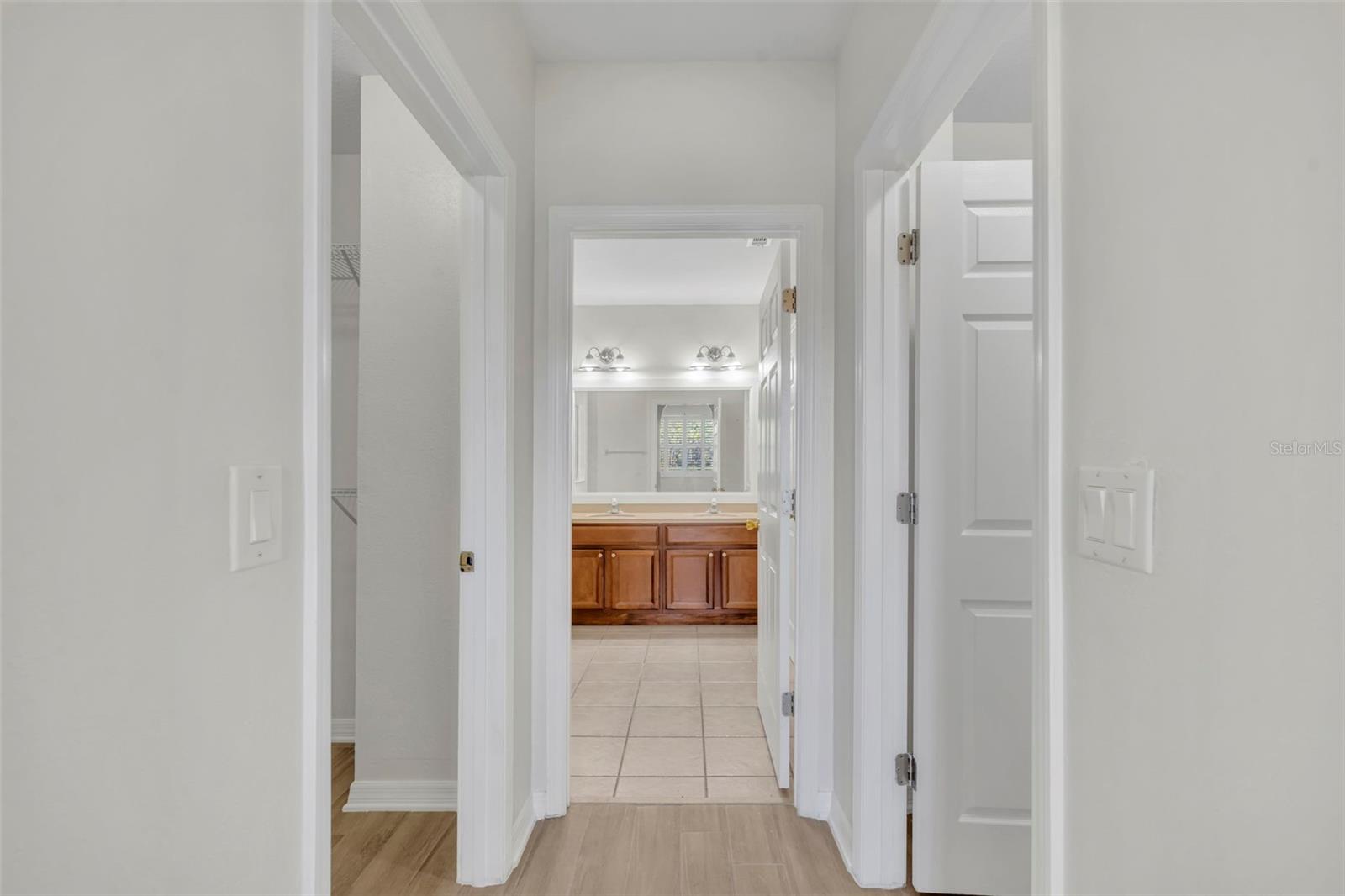 VERANDA II/LK HART - Residential Lease