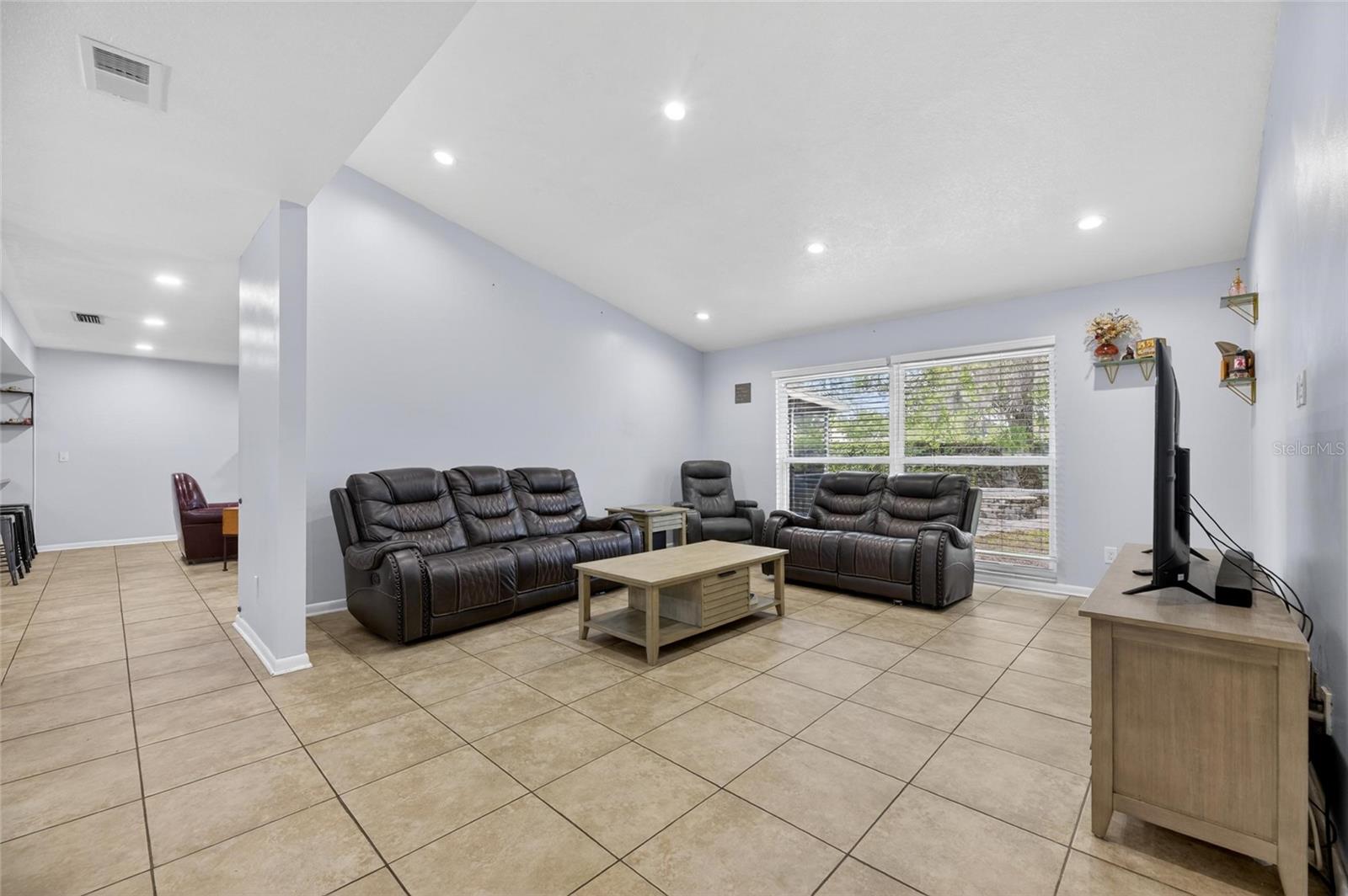 BLOOMINGDALE SEC D UNIT 1 - Residential