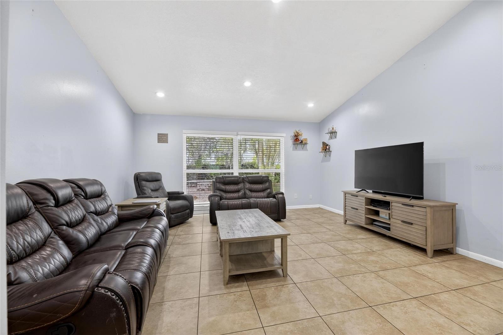 BLOOMINGDALE SEC D UNIT 1 - Residential