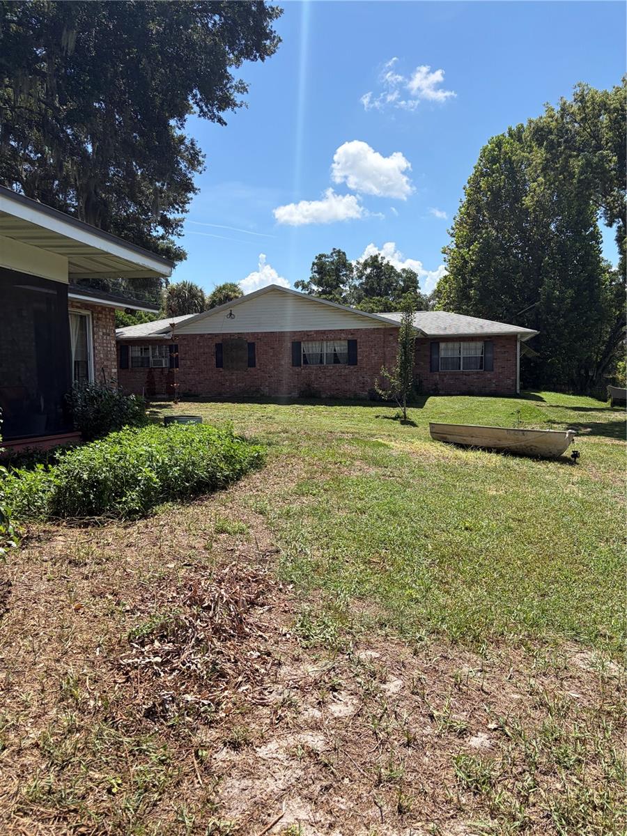Photo of 34205 Radio Road, Leesburg, FL 34788 (MLS # G5118205)
