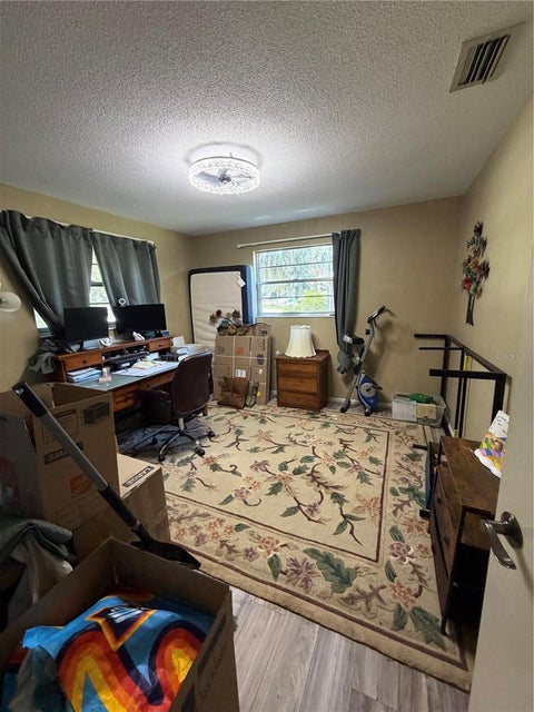 Tiny photo for 34205 Radio Road, Leesburg, FL 34788 (MLS # G5118205)