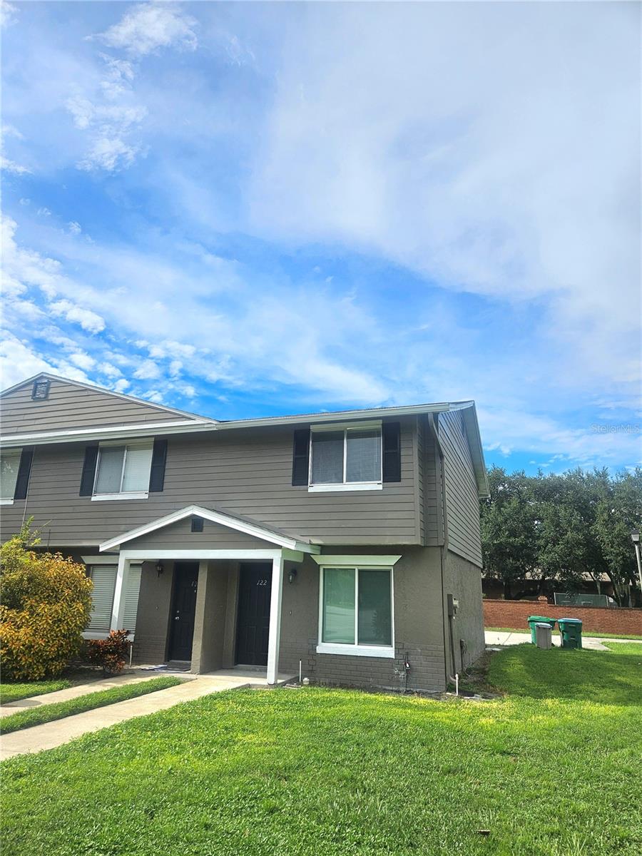 MOSS COVE - Residential