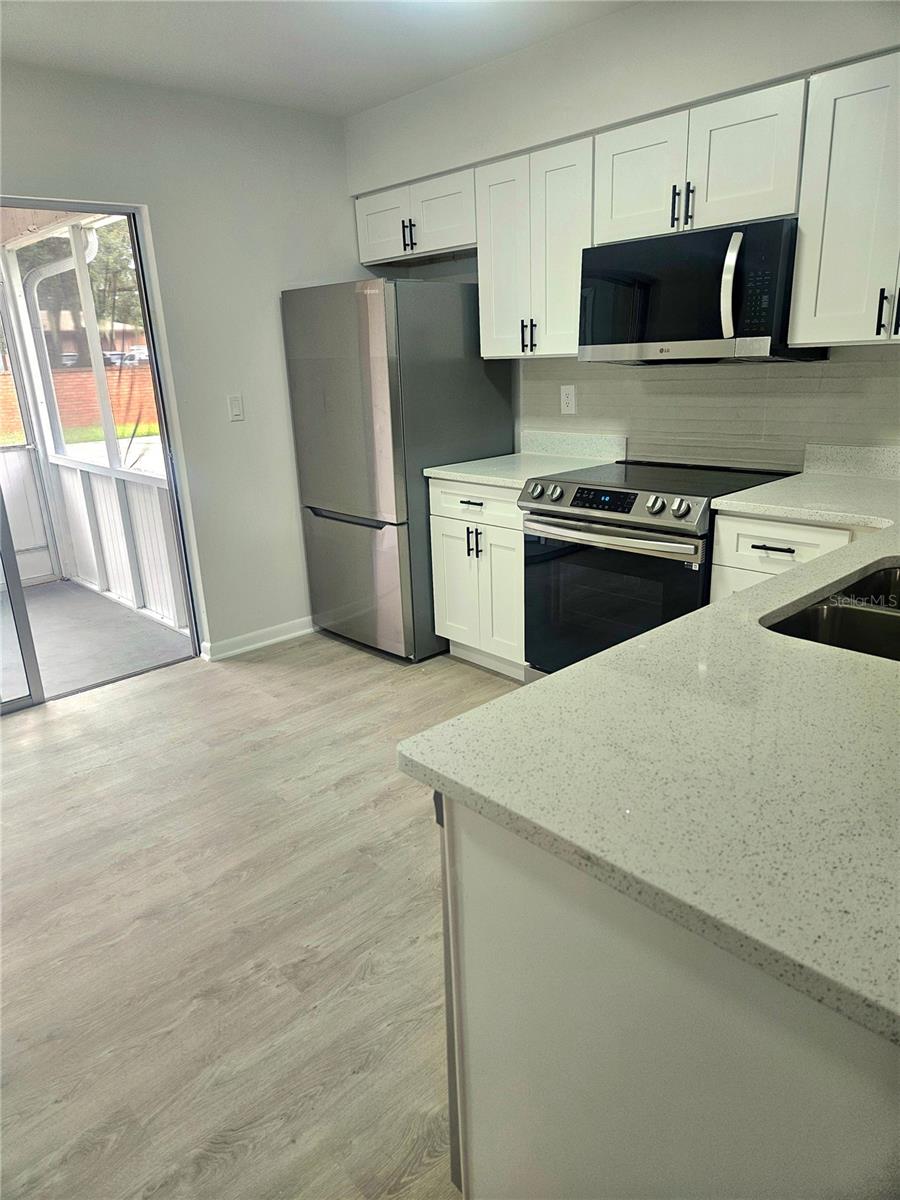 MOSS COVE - Residential