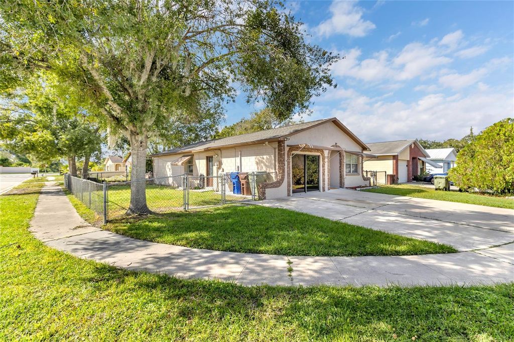 Photo of 1305 Mill Creek Place, Kissimmee, FL 34744 (MLS # S5130785)