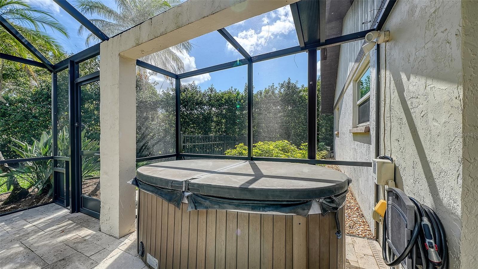 BROADMOOR PINES - Residential