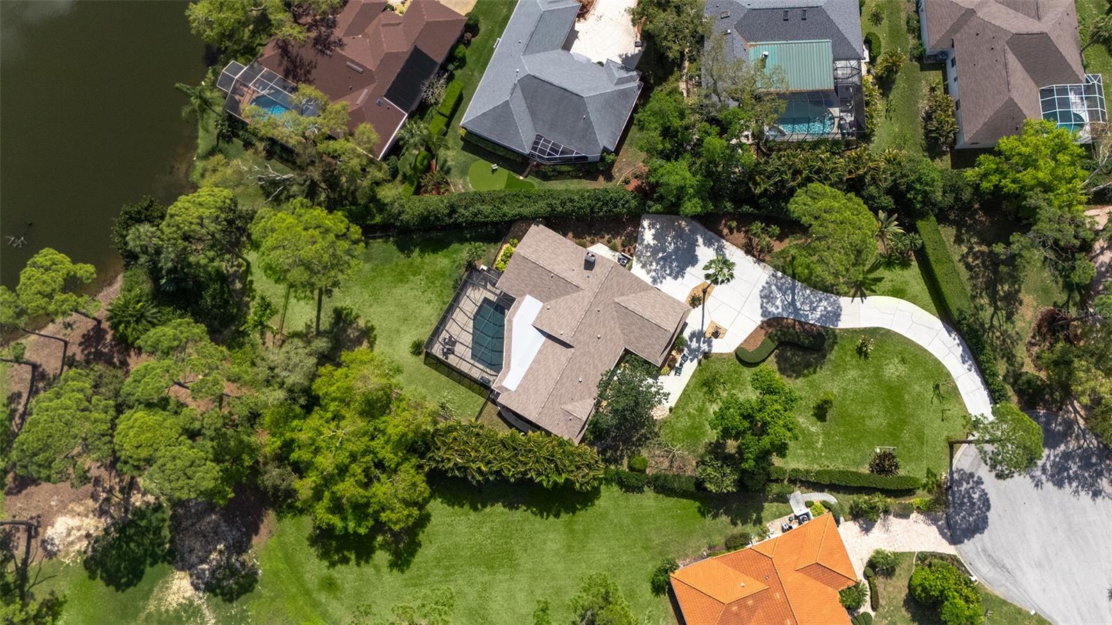 BROADMOOR PINES - Residential